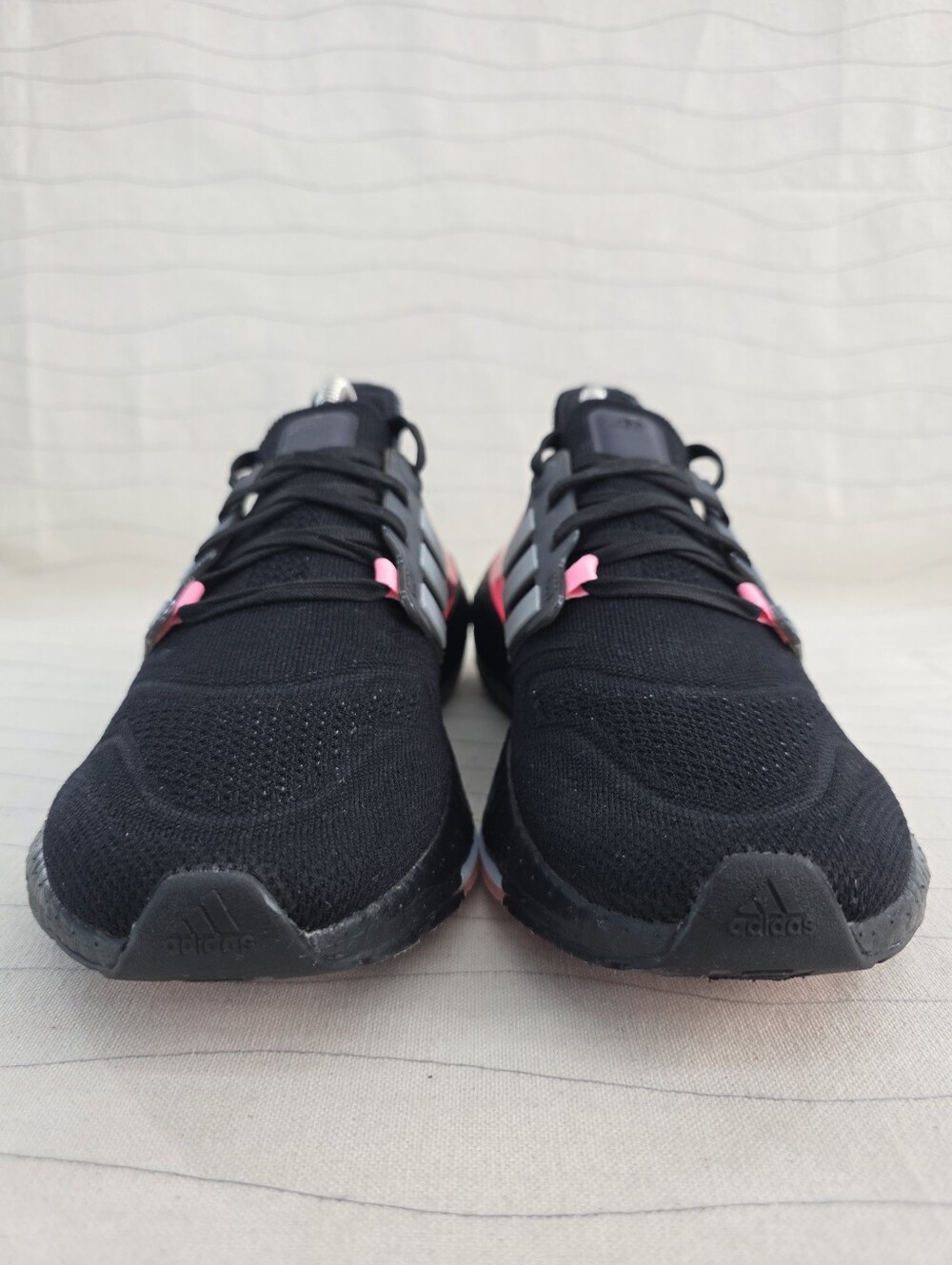 Adidas Womens UltraBoost 22 Black Pink Running Shoes Sneakers GX5928 Size 7.5 - Picture 4 of 12
